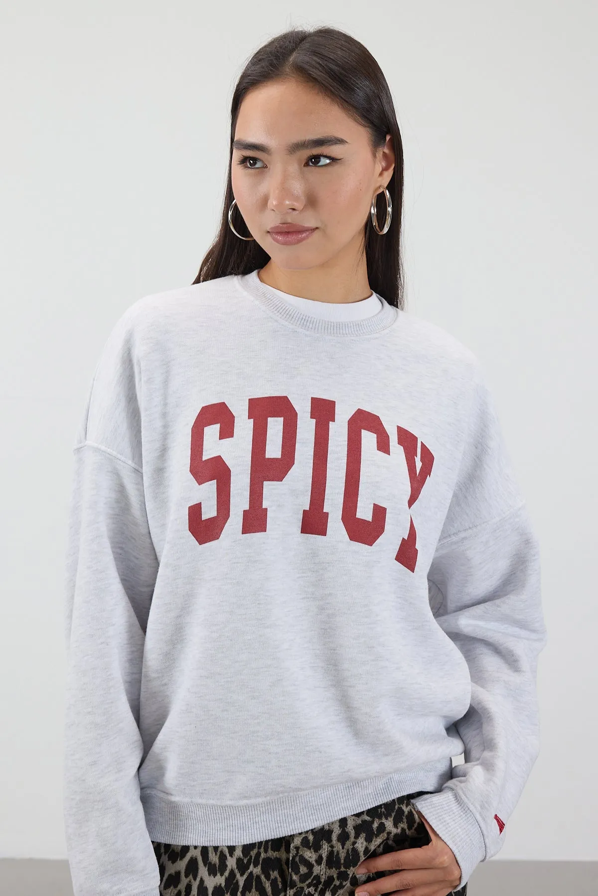 Crew Neck Spicy Printed Brushed Sweatshirt