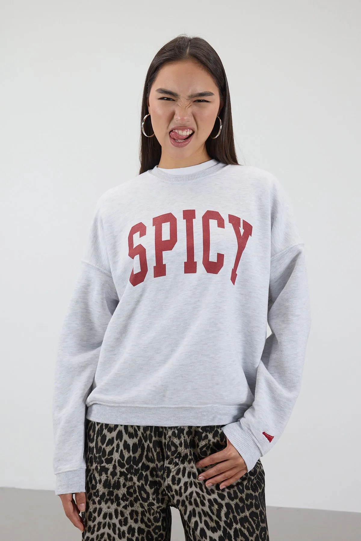 Crew Neck Spicy Printed Brushed Sweatshirt
