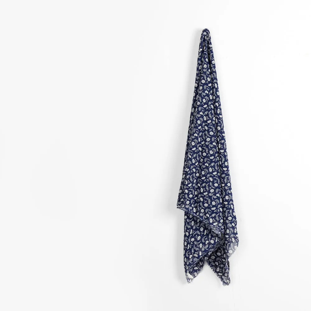 Gypsophila Daisy Viscose Georgette - Navy