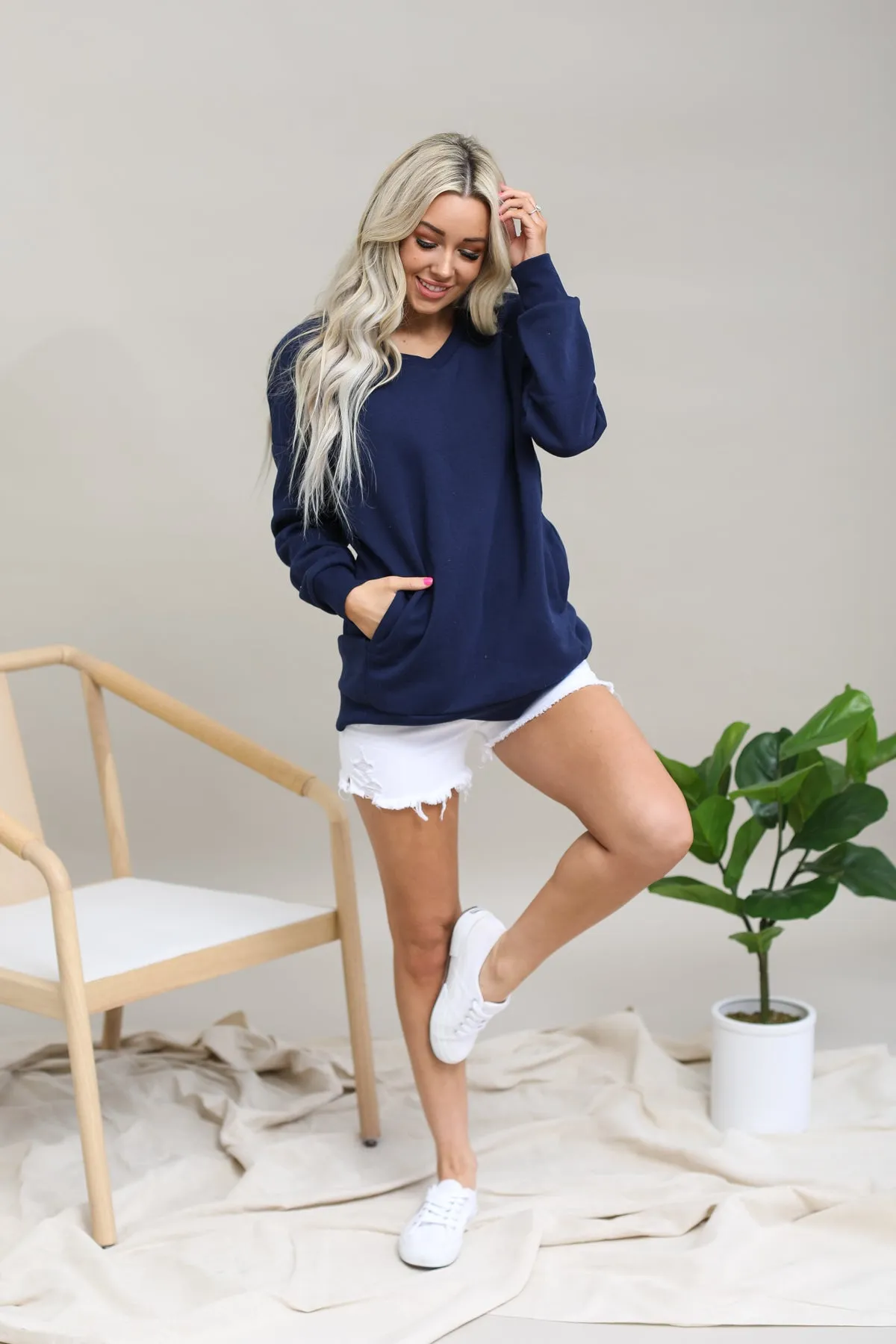 Long Sleeve V-Neck Sweatshirt With Pockets
