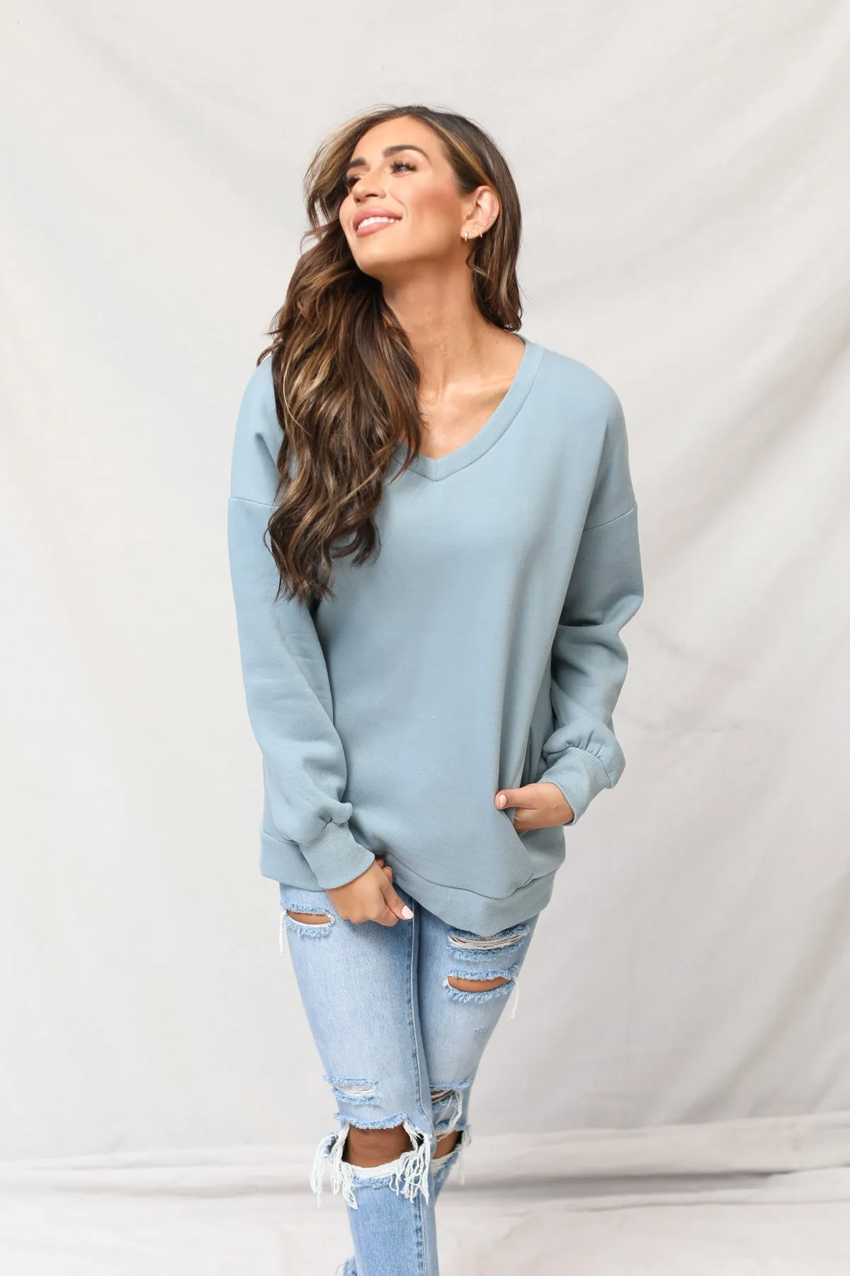 Long Sleeve V-Neck Sweatshirt With Pockets