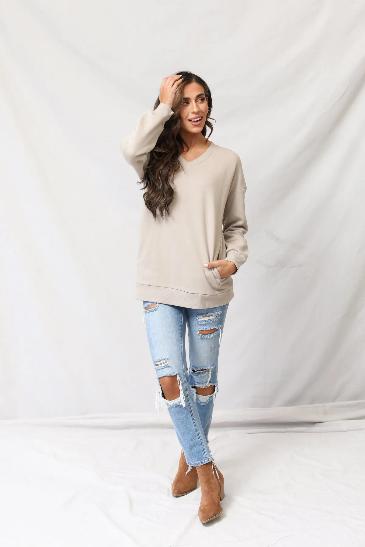 Long Sleeve V-Neck Sweatshirt With Pockets