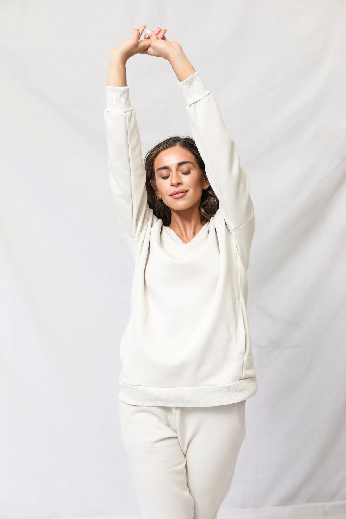 Long Sleeve V-Neck Sweatshirt With Pockets
