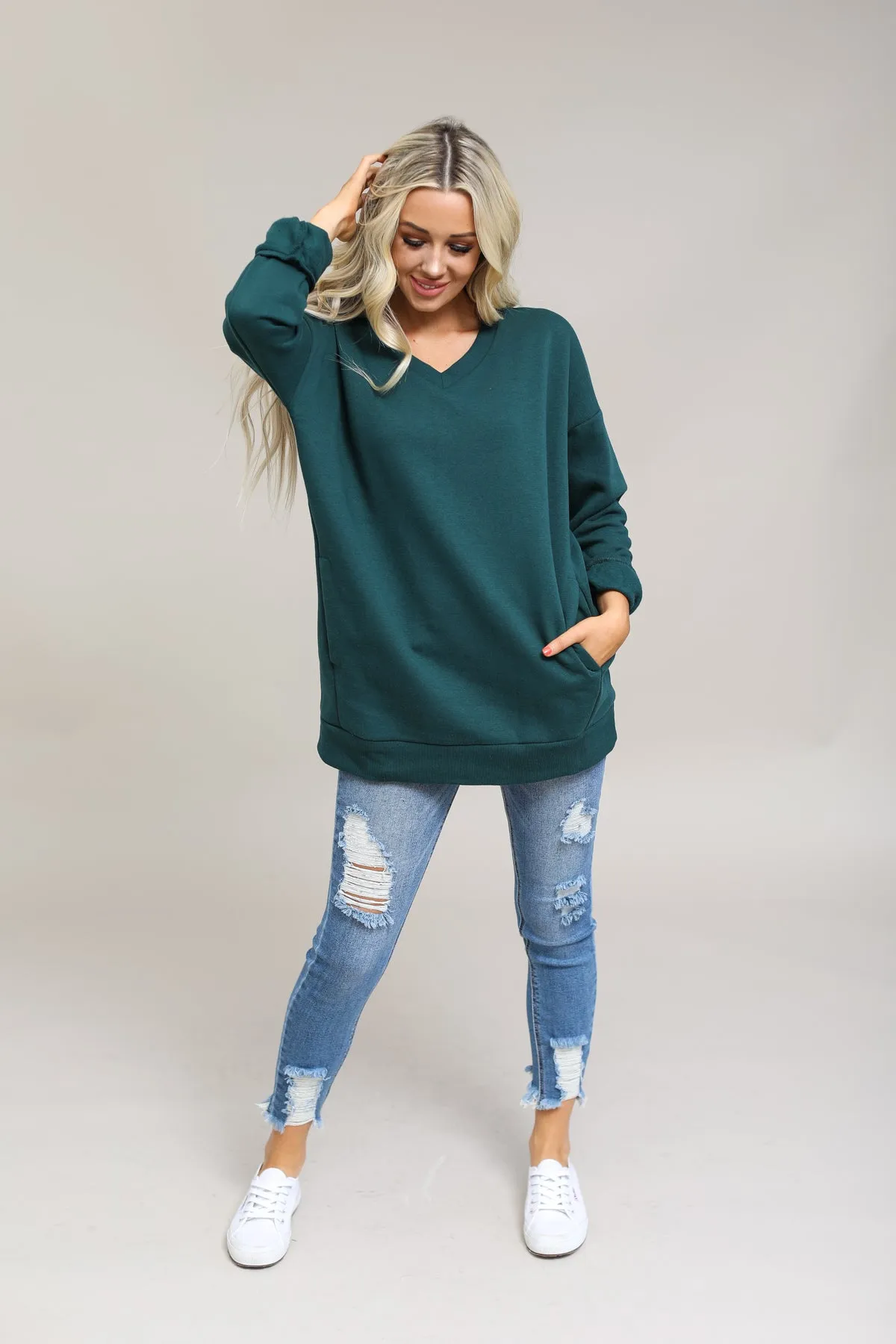 Long Sleeve V-Neck Sweatshirt With Pockets