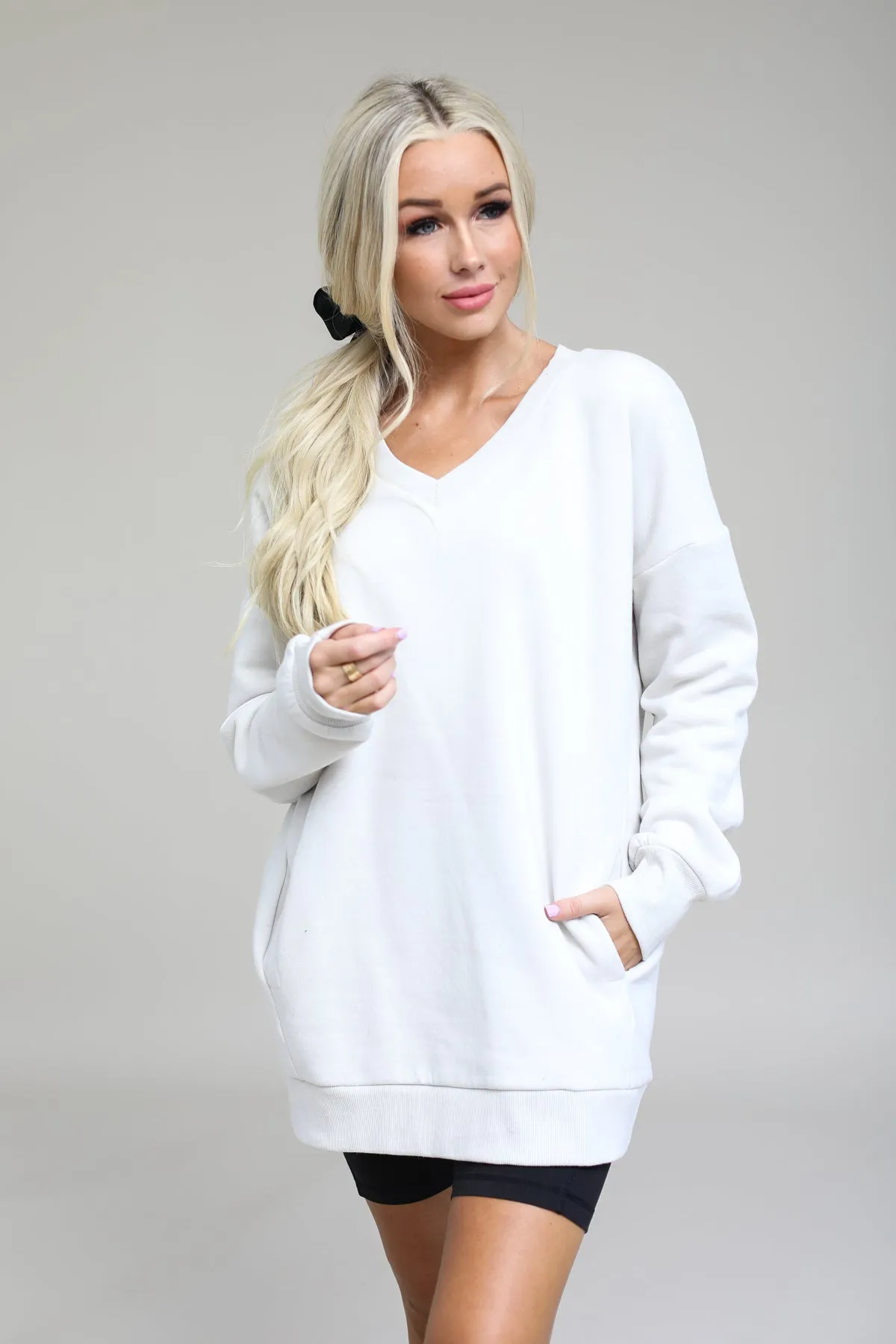 Long Sleeve V-Neck Sweatshirt With Pockets