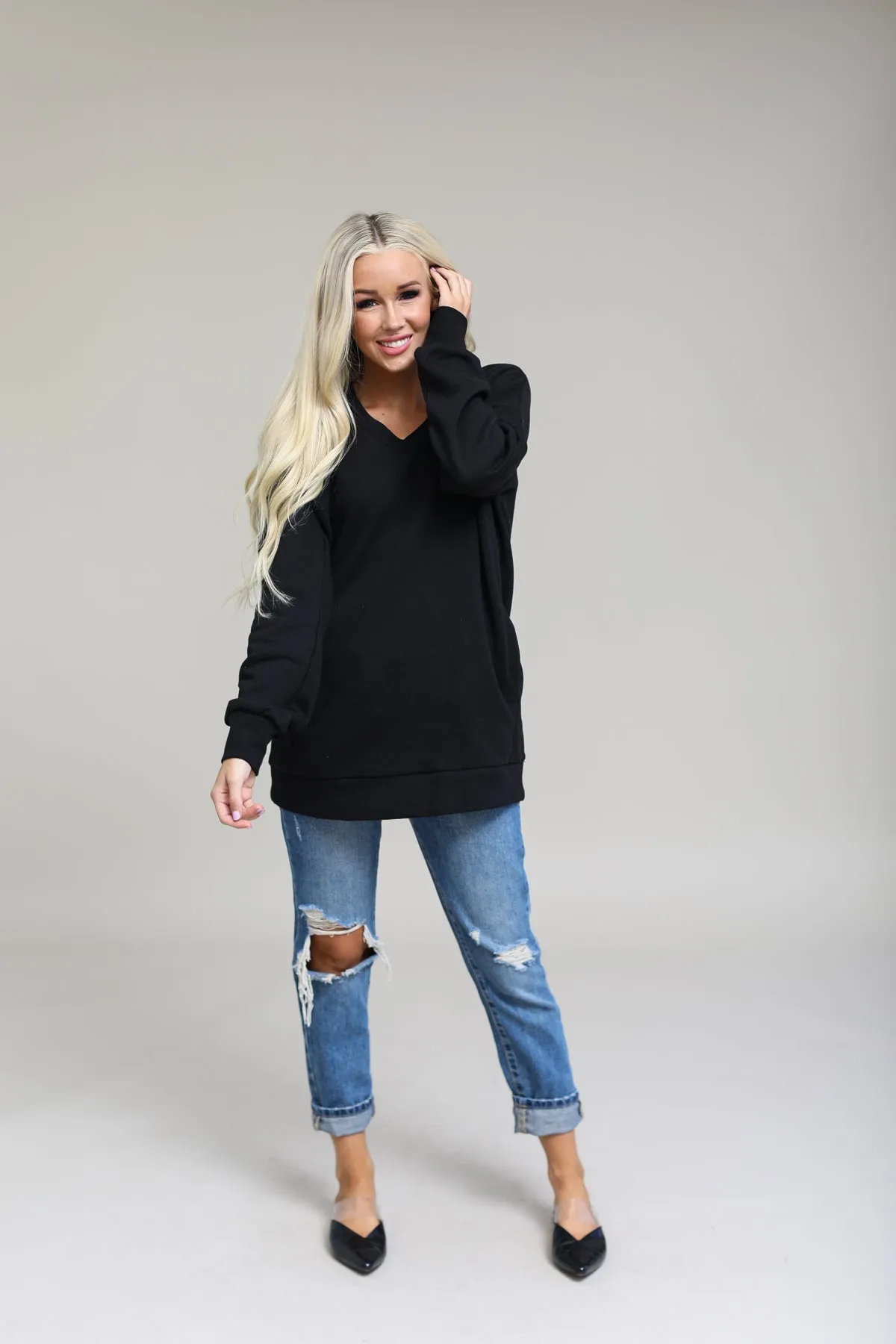 Long Sleeve V-Neck Sweatshirt With Pockets