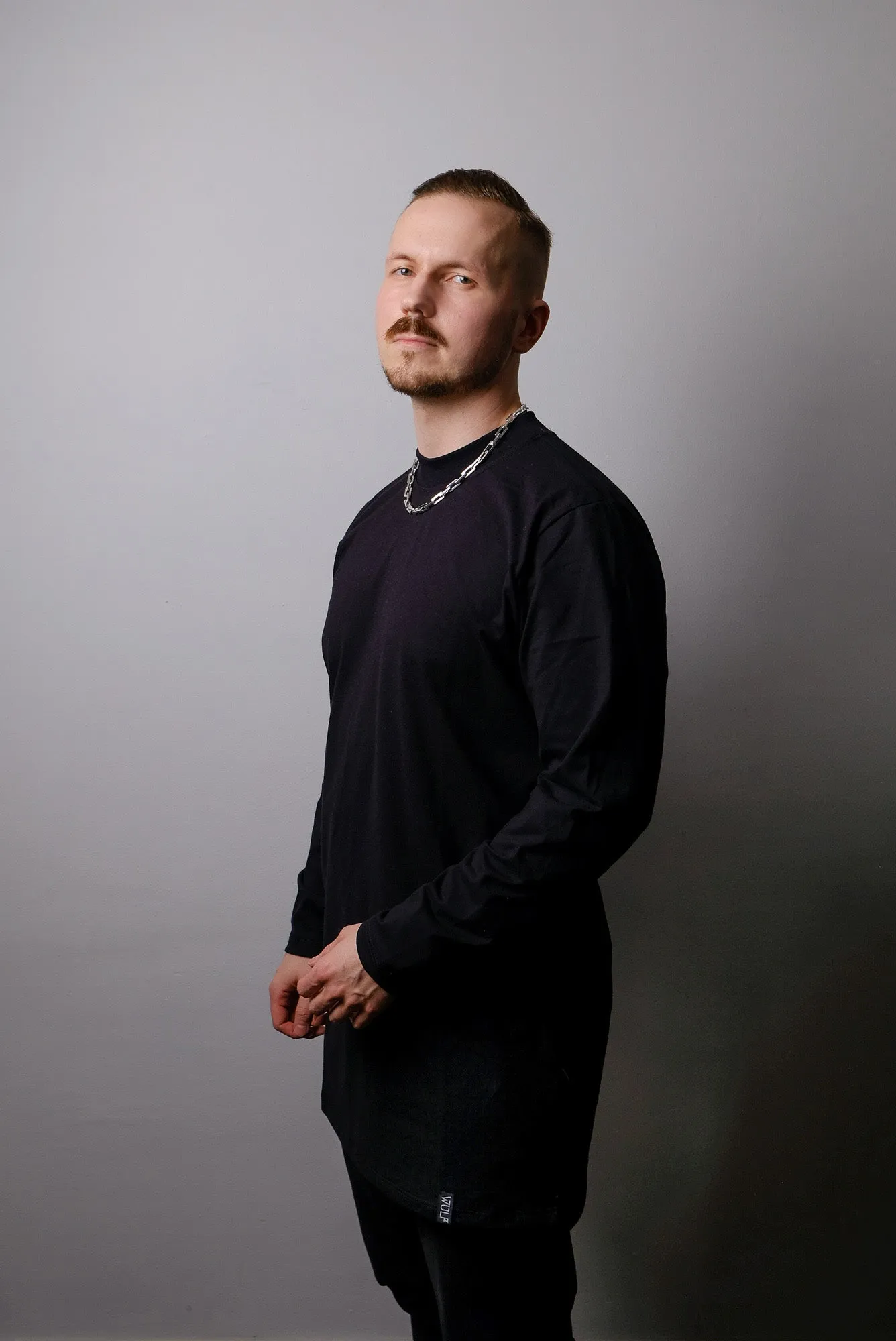 Onyx Extra Long Turtleneck Long Sleeve Black