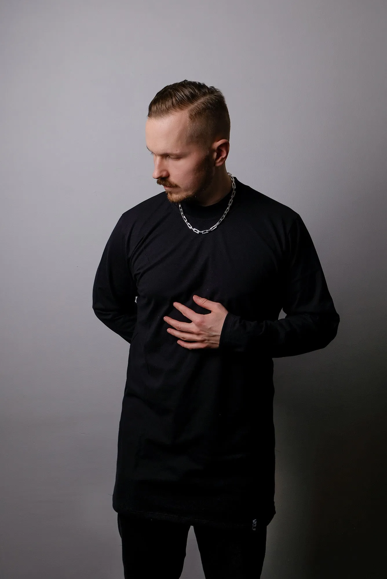 Onyx Extra Long Turtleneck Long Sleeve Black