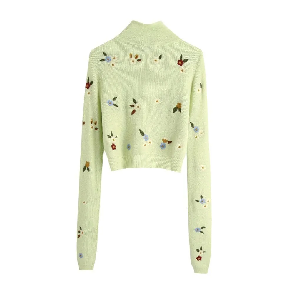 TURTLE EMBROIDERY ELEGANT SWEATER