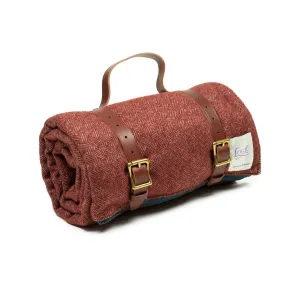 Waxed back picnic blanket in deco brick-red and ecru lambswool