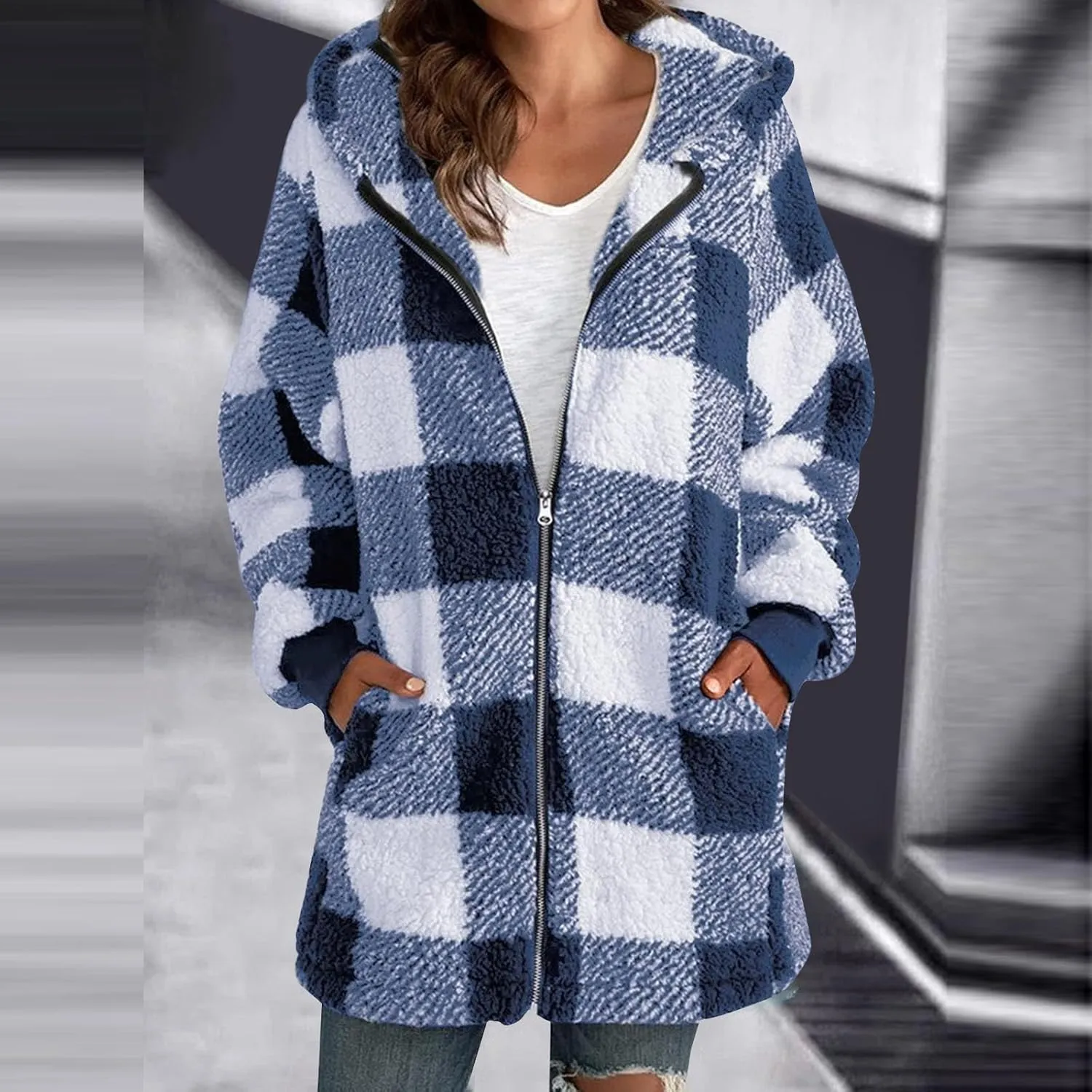 Women's Plaid Lined Hooded Jacket With Pocket Zip Up Oversized Fuzzy Coat Checkered Flannel Hoodie Thick Plush Outerwear